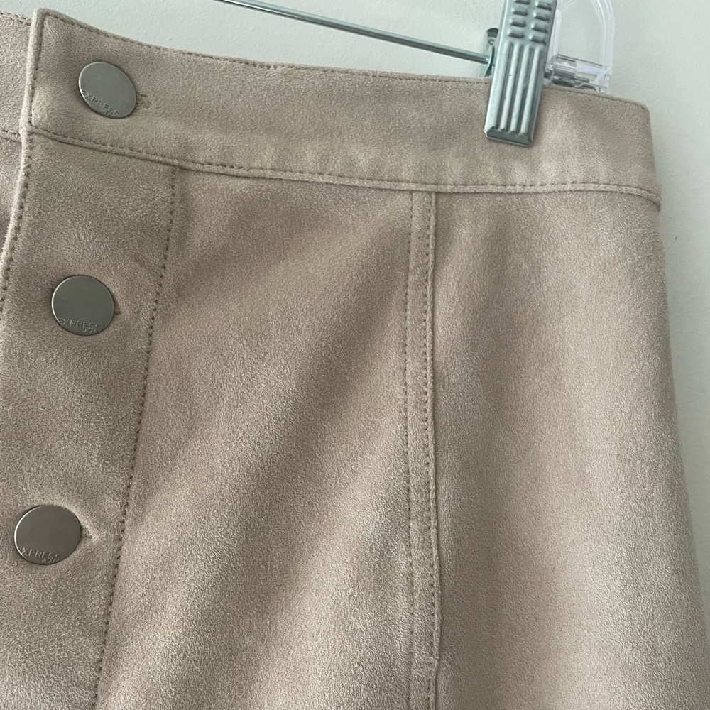 Express Button Mini‎ Skirt - Picture 2 of 5